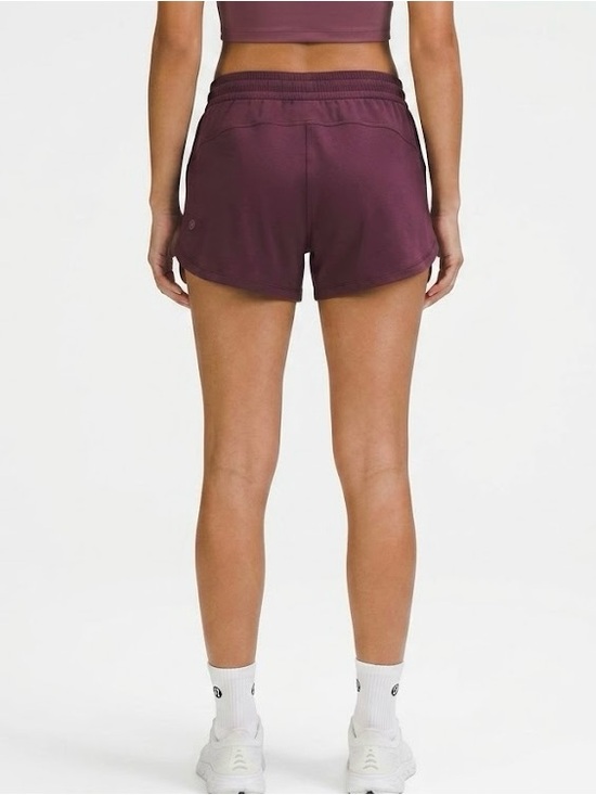 lululemon athletica Pants - Lululemon Soft Jersey Mid-Rise Curved-Hem
Short 3" Women’s Size L (Garnet)